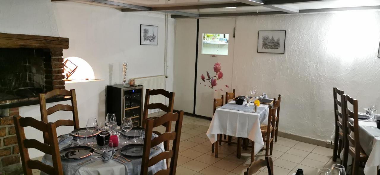 Auberge Du Riou Puget-Rostang Exterior photo