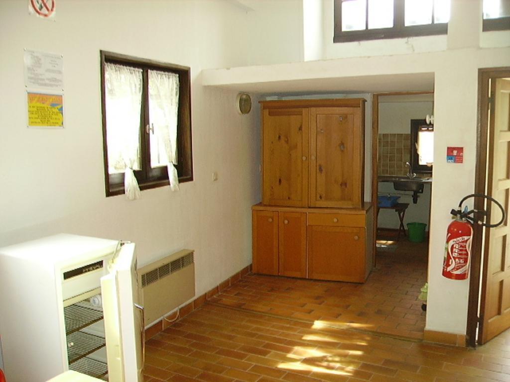 Auberge Du Riou Puget-Rostang Exterior photo