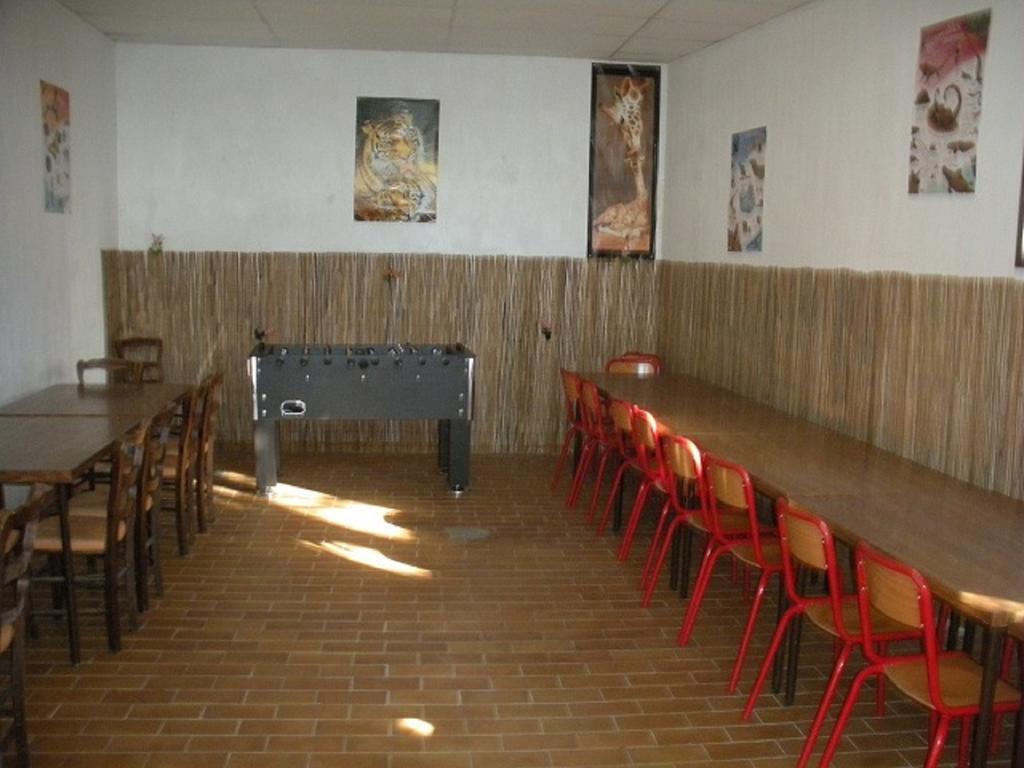 Auberge Du Riou Puget-Rostang Exterior photo