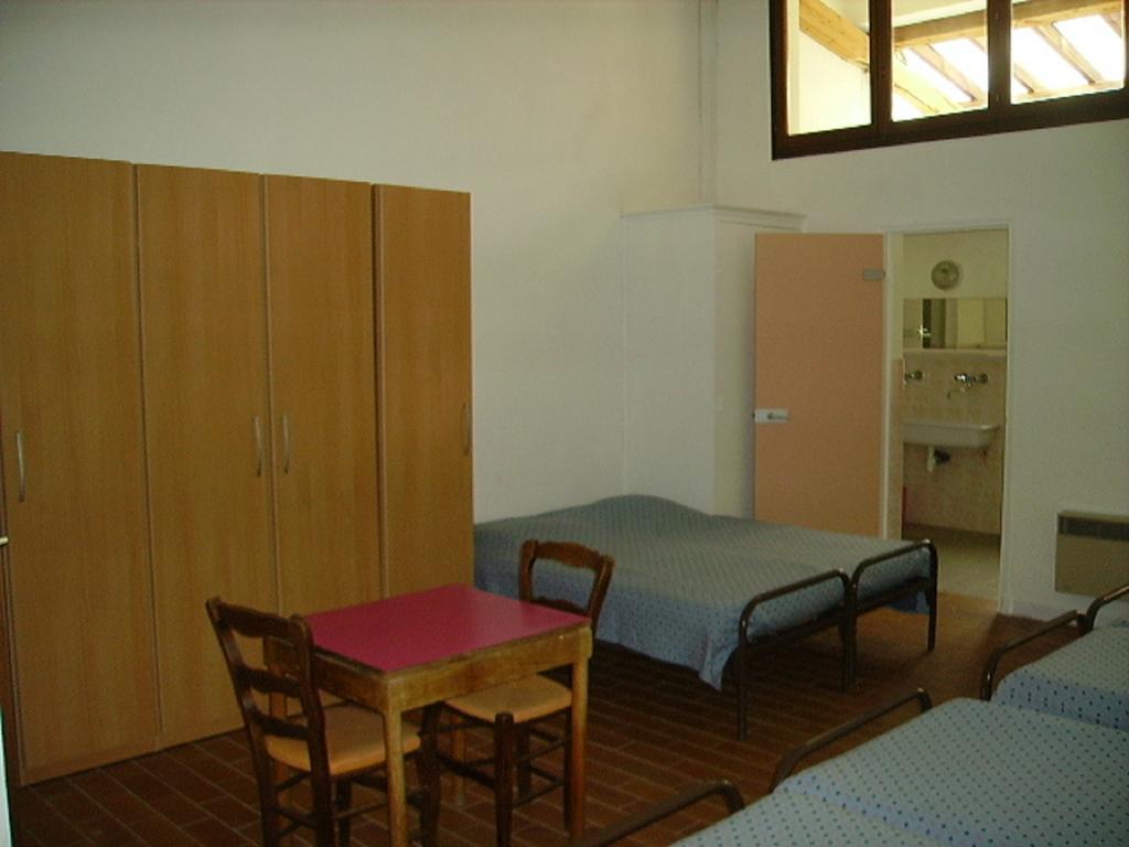 Auberge Du Riou Puget-Rostang Exterior photo